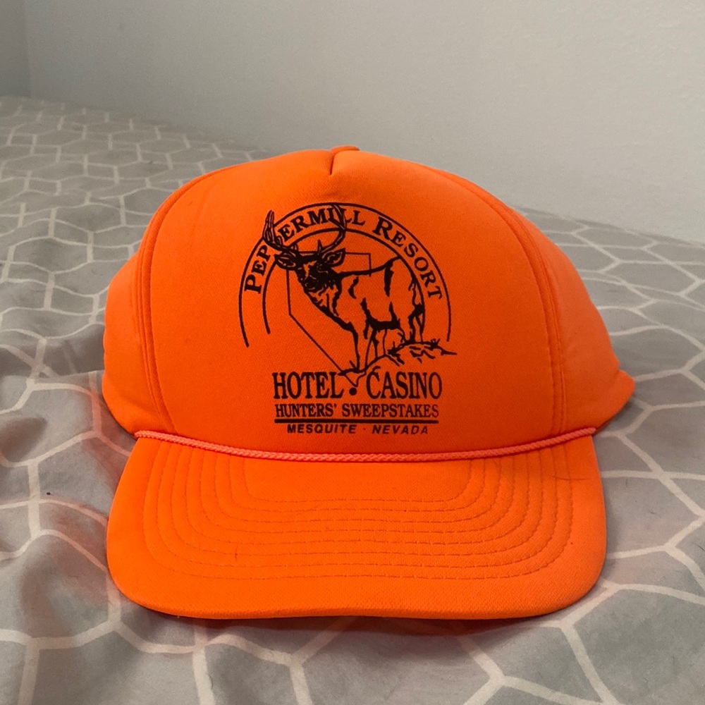 Vintage bright orange hunting trucker hat in excellent condition